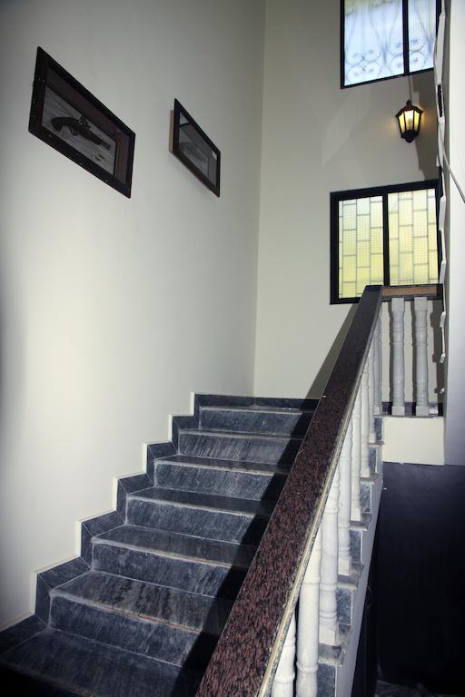 מוריג'ים Wanderers Hostel מראה חיצוני תמונה