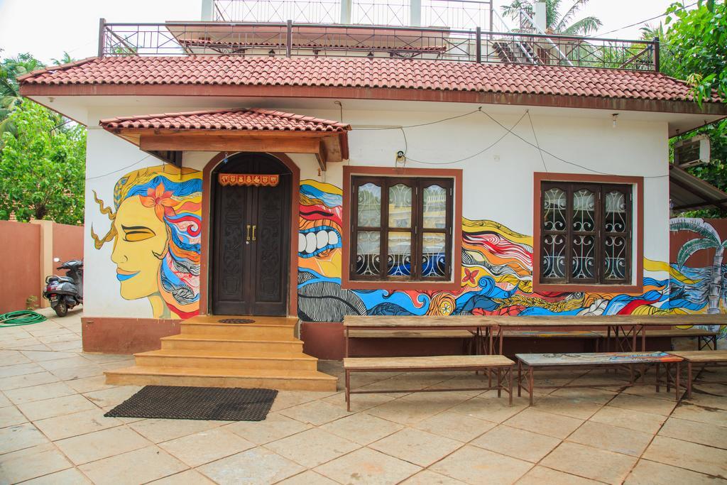 מוריג'ים Wanderers Hostel מראה חיצוני תמונה