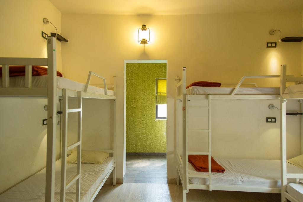 מוריג'ים Wanderers Hostel מראה חיצוני תמונה