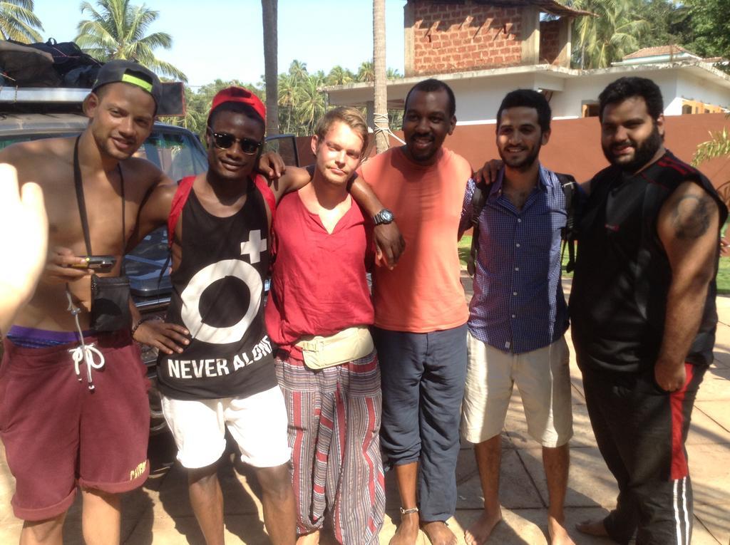 מוריג'ים Wanderers Hostel מראה חיצוני תמונה